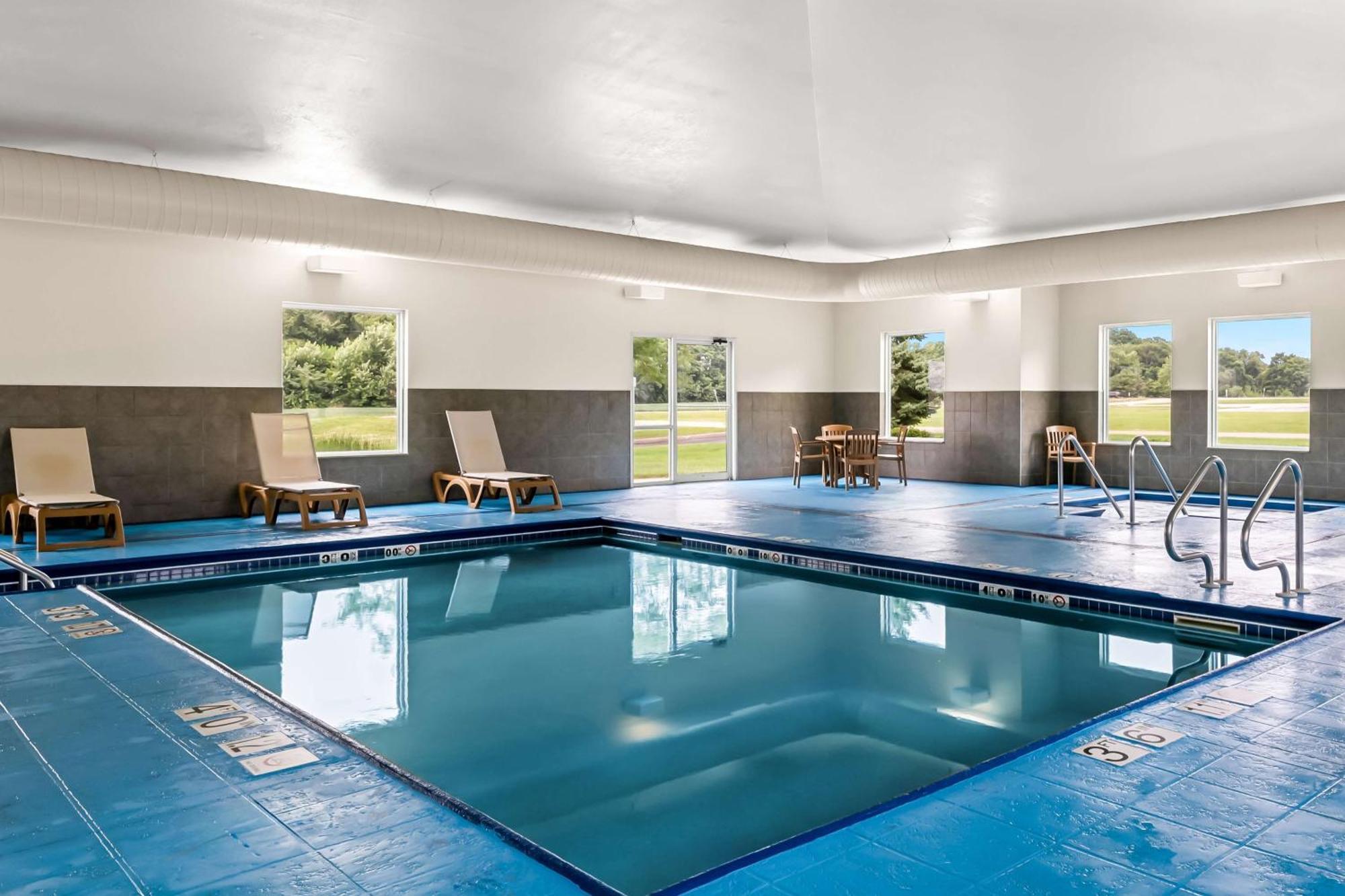 Best Western Legacy Inn & Suites Beloit/South Beloit Luaran gambar